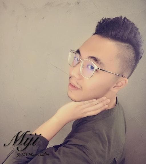 男生卷髮、男生短髮、型男必備