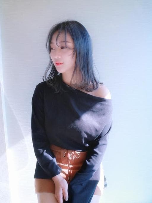 染髮、女生中長髮、霧面