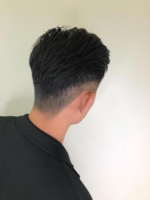 男生Undercut、油頭、攝影造型