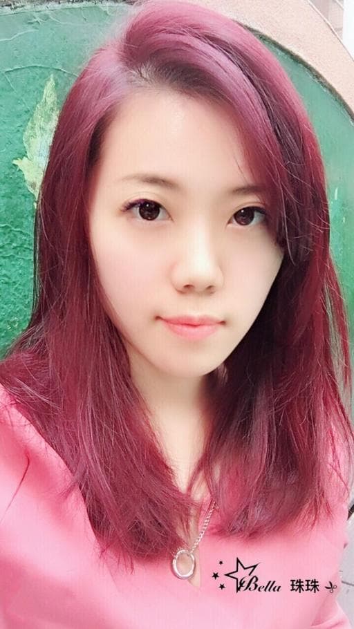 手撥卷、女生長髮、女生染髮