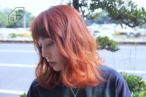 巴黎繪色（女）、女生中長髮、珊瑚紅