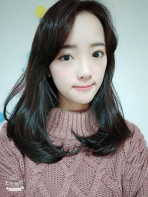 女生長髮、燙型不燙捲、隨性吹乾