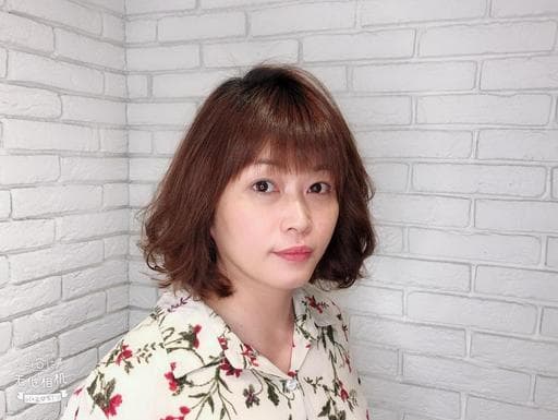 手撥卷、女生短髮、鮑伯頭