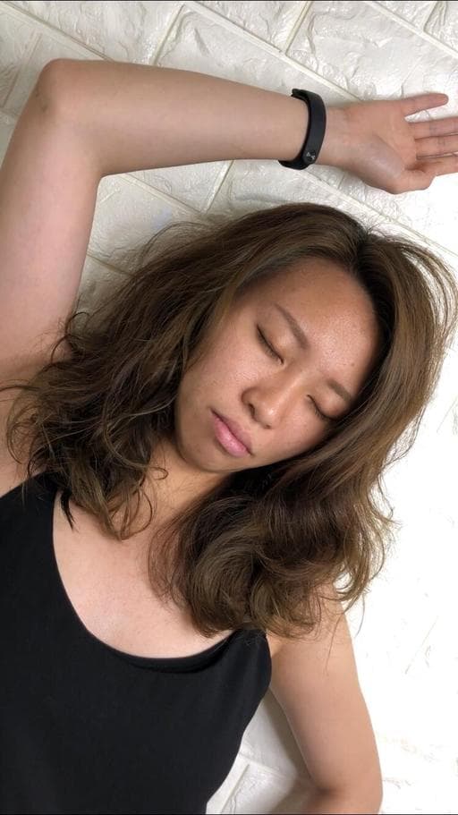 女生中長髮、棕色系、紫外光髮色