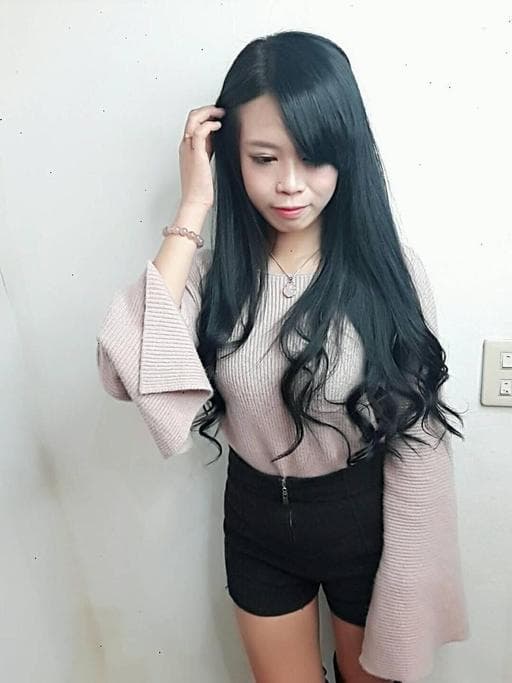女生長髮、浪漫大卷、手撥卷