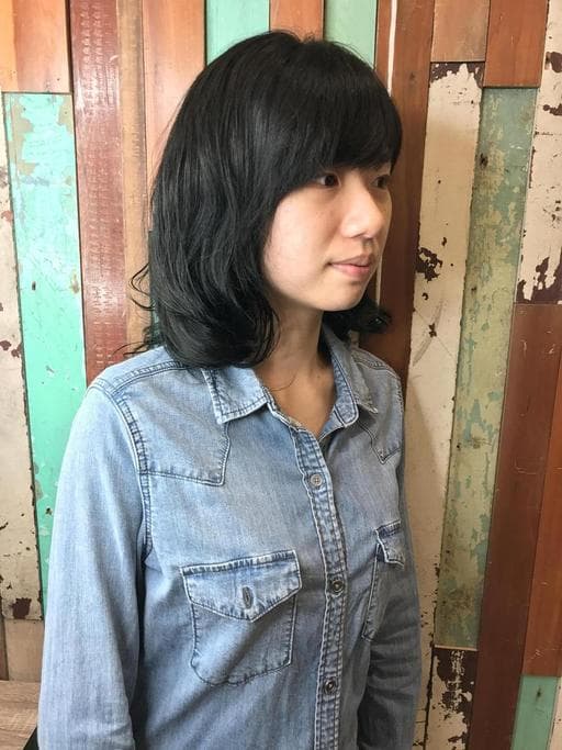 女生中長髮