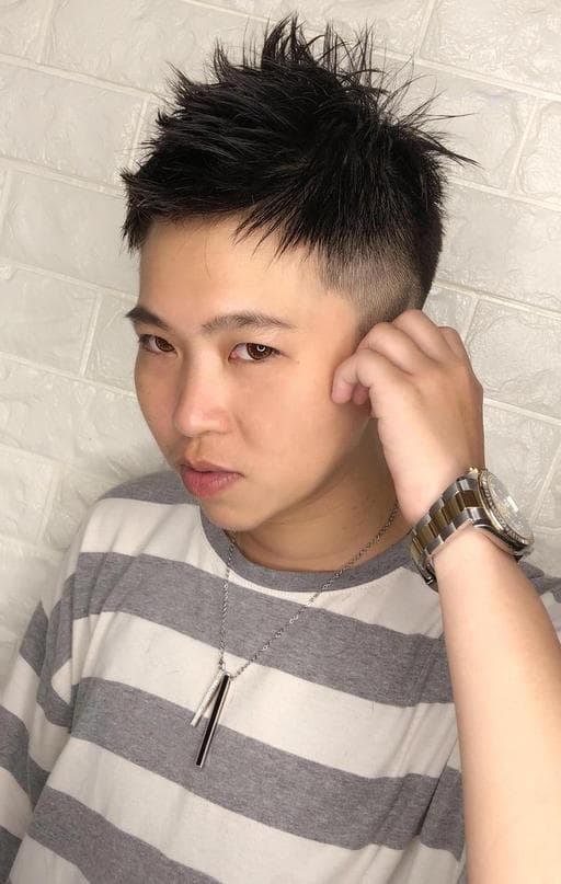 男生染髮、男生短髮、男生卷髮
