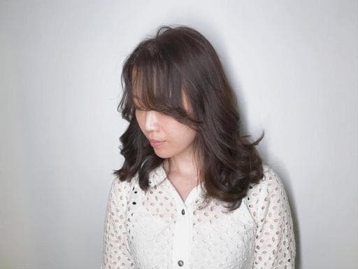女生中長髮、棕色系、浪漫大卷