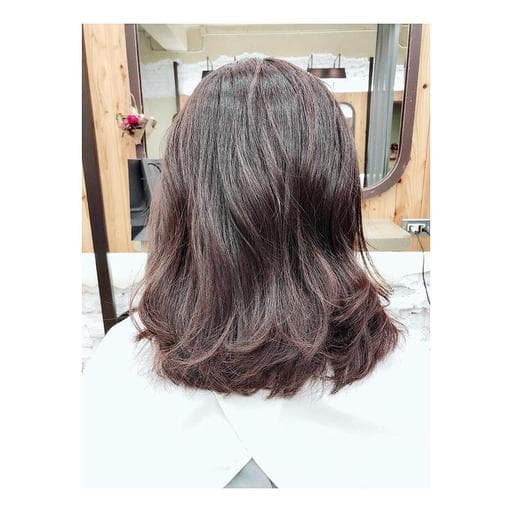 森林系女孩、女生中長髮、微捲髮