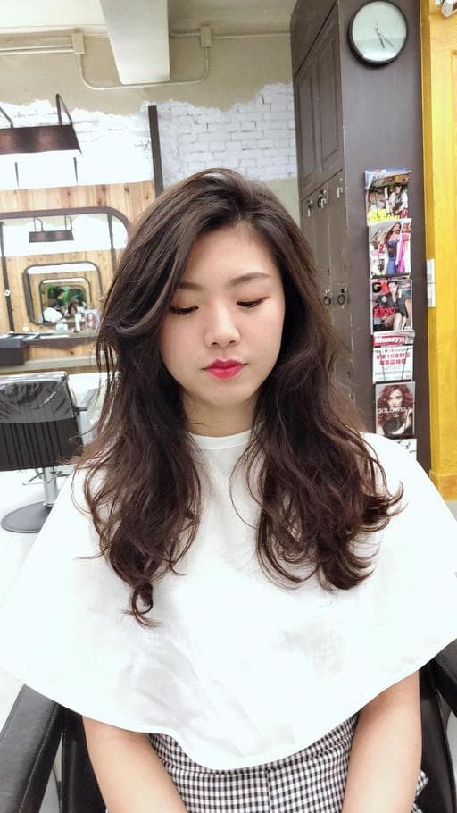 女生長髮、溫塑燙、手撥卷