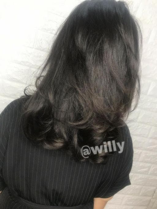 女生中長髮、燙卷、微捲