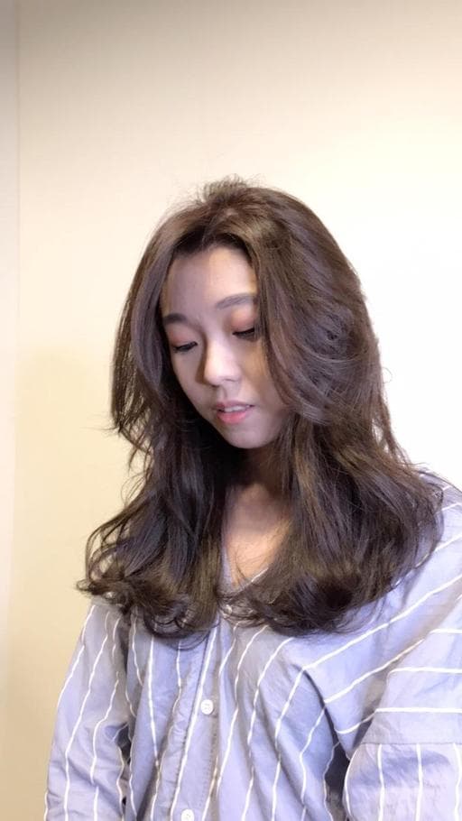 女生中長髮、浪漫大卷、棕色系