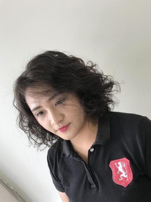 燙卷、蓬鬆感、清新中短髮-(耳下肩上)