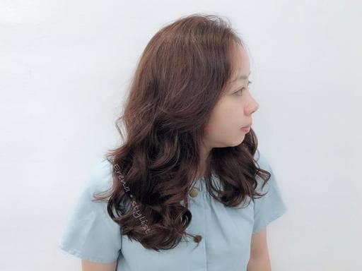 女生中長髮、燙卷、質感溫塑
