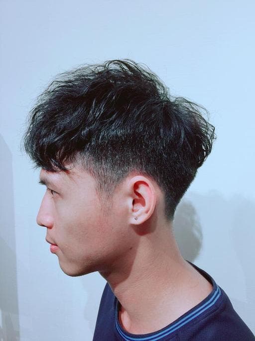 男生短髮、蓬鬆感、男生卷髮
