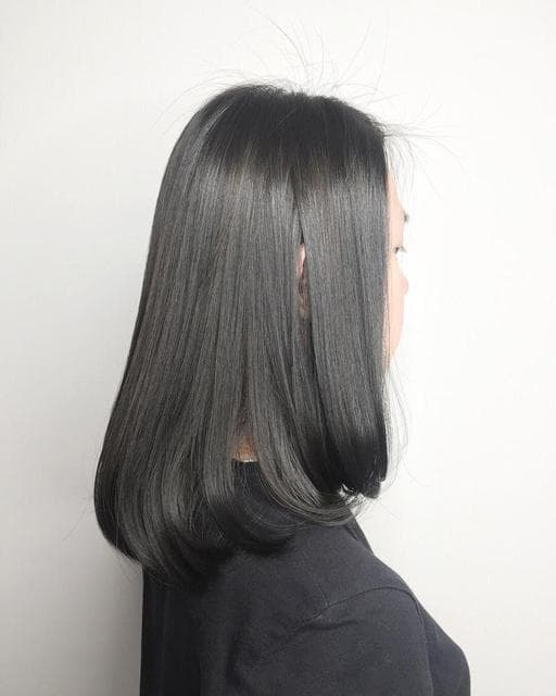 內彎、灰色系、冷色調