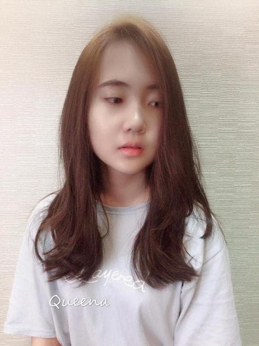 女生長髮