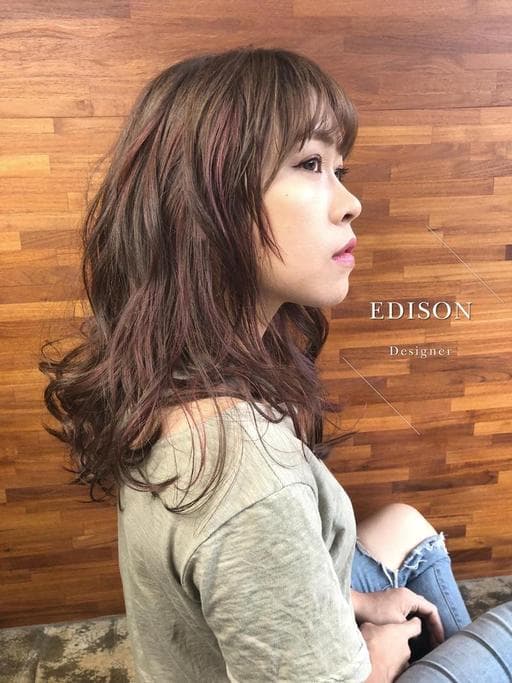 女生中長髮、春天花季髮色、台中剪髮
