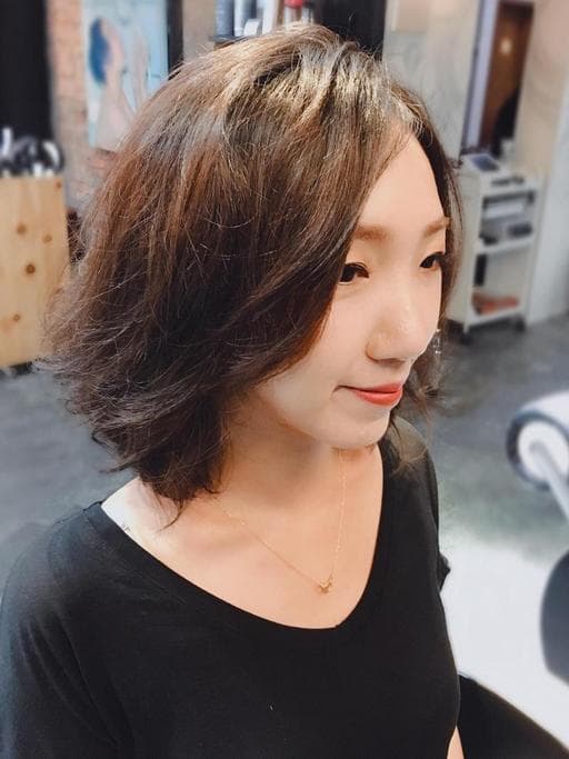 女生短髮、質感溫塑、空氣感卷髮