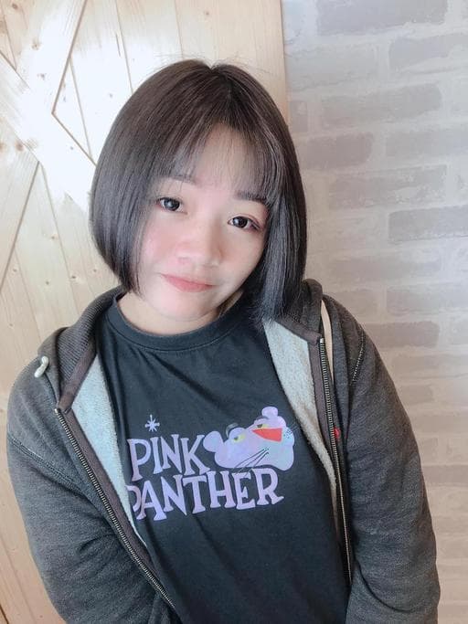女生短髮、特殊色、灰色系