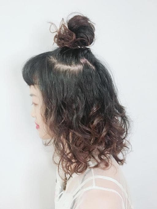 女生中長髮、質感溫塑、空氣感卷髮