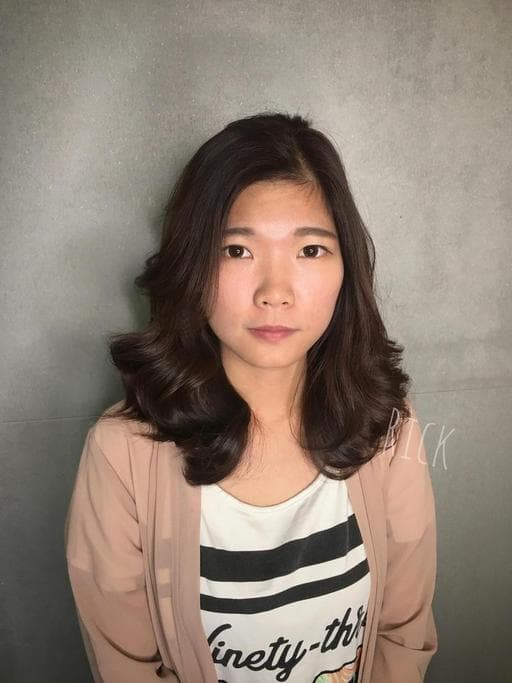 女生中長髮、浪漫大卷、巴黎繪色