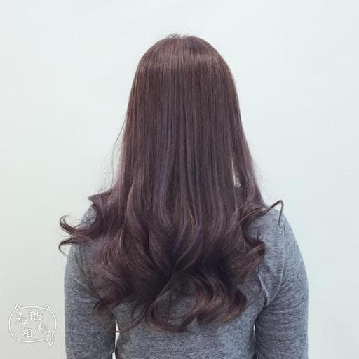 女生長髮