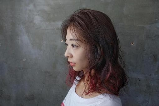 女生中長髮、挑染、女生染燙