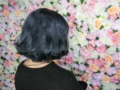 女生短髮、女生染髮、藍黑色