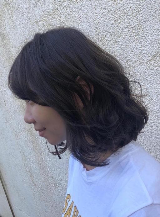 女生中長髮、質感溫塑、棕色系