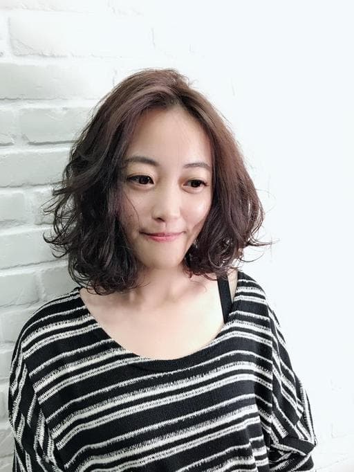 女生中長髮、清新中短髮-(耳下肩上)、紫外光髮色