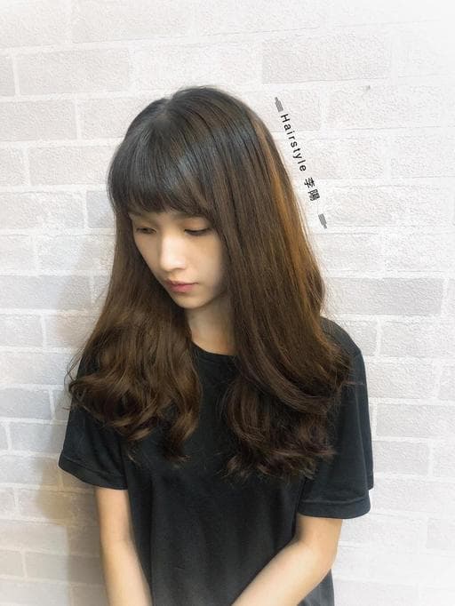 女生長髮