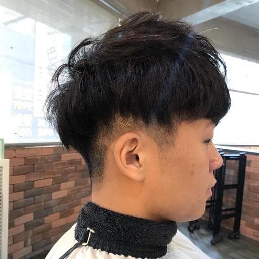 微捲、棕色系、男生短髮