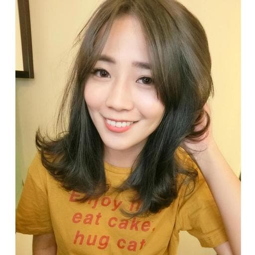 女生長髮