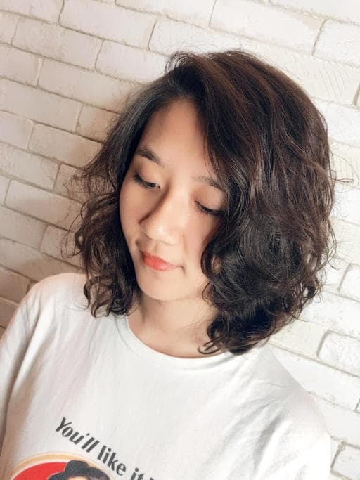 燙卷、嬉皮卷、女生短卷髮-(耳下肩上)