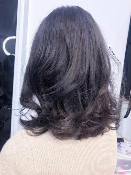 女生中長髮、空氣感卷髮、灰色系