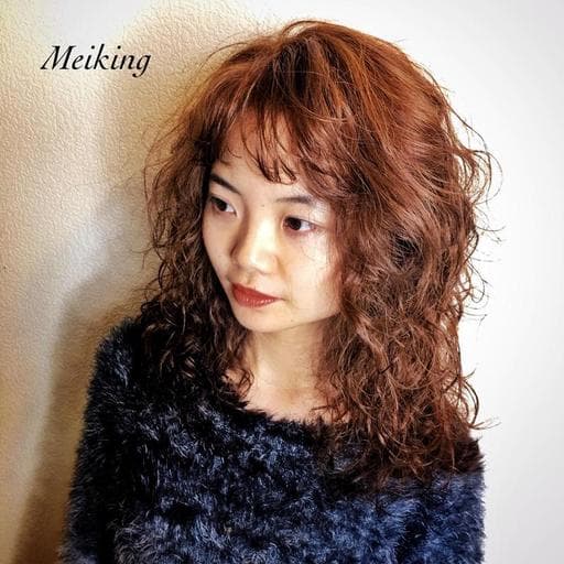 女生中長髮、女生染髮、嬉皮卷