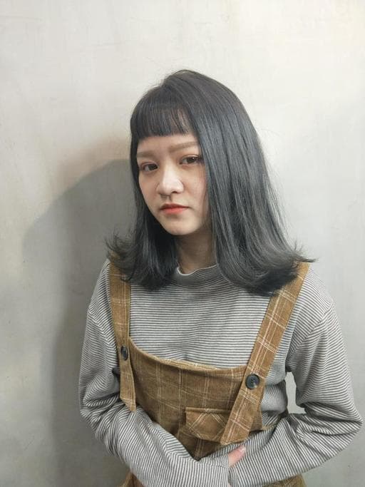 萬華區剪髮、灰色系、結構式護髮