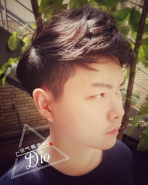 棕色系、男生短髮、男生卷髮