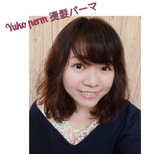 女生中長髮、燙卷、微捲