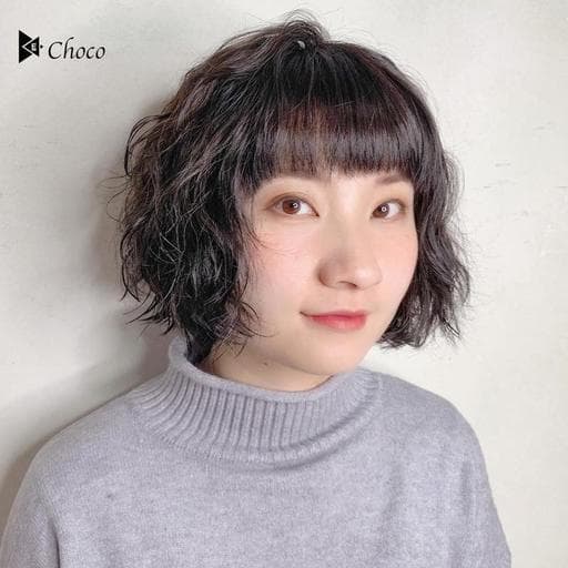 燙卷、女生短髮、灰色系