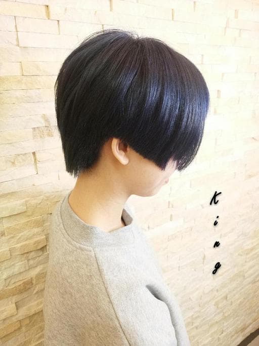 女生短髮、女生染髮、女生眉上瀏海