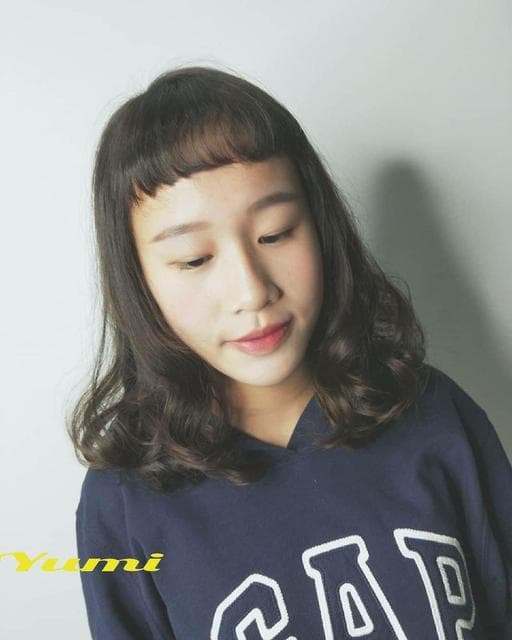 女生中長髮、微捲、浪漫大卷