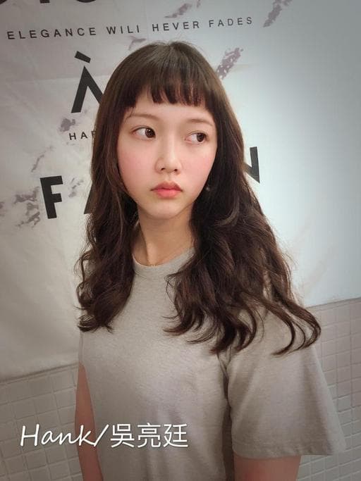 女神系捲髮、女生眉上瀏海、女生長髮
