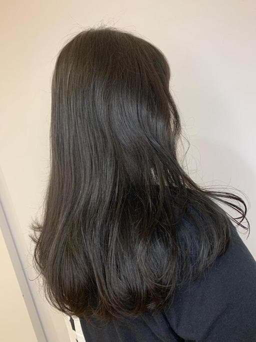女生長髮