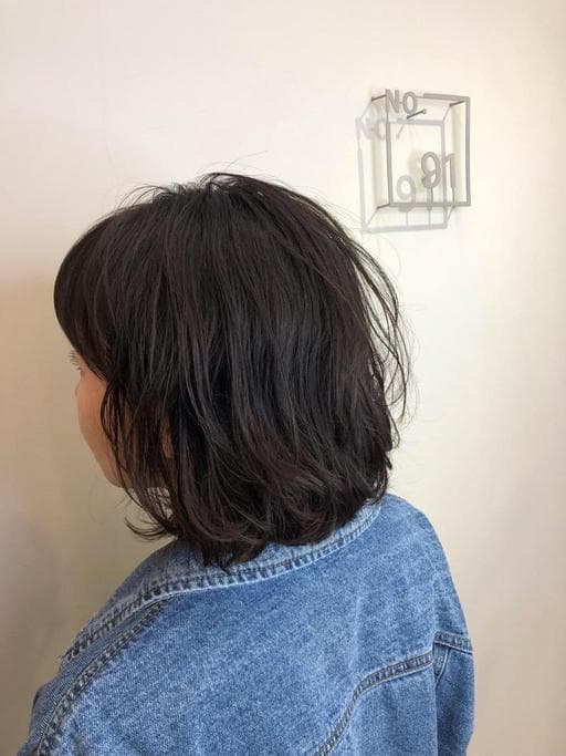 女生短髮、燙卷、髮妝燙