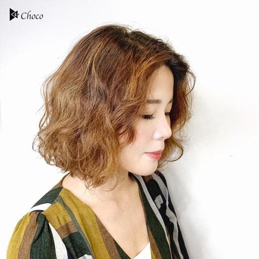 女生短髮、棕色系、嬉皮卷
