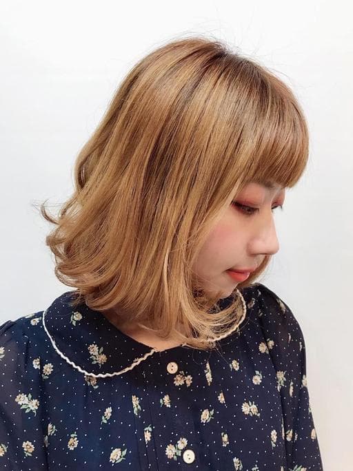 女生中長髮、棕色系、韓系捲度