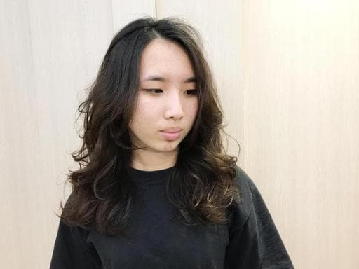 浪漫大卷、女生長髮、手撥卷