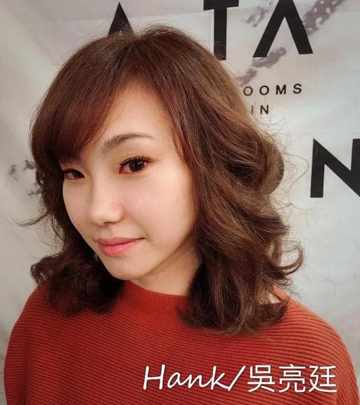 女生中長髮、棕色系、短髮女神系